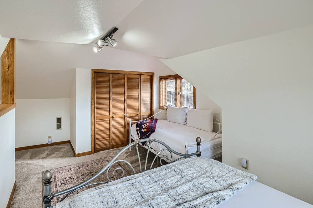 Photo of Bedroom in Silverthorne