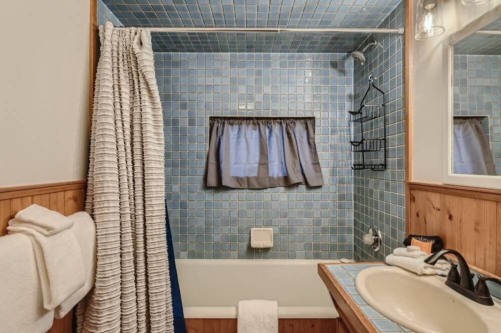 Photo of Bathroom in Silverthorne