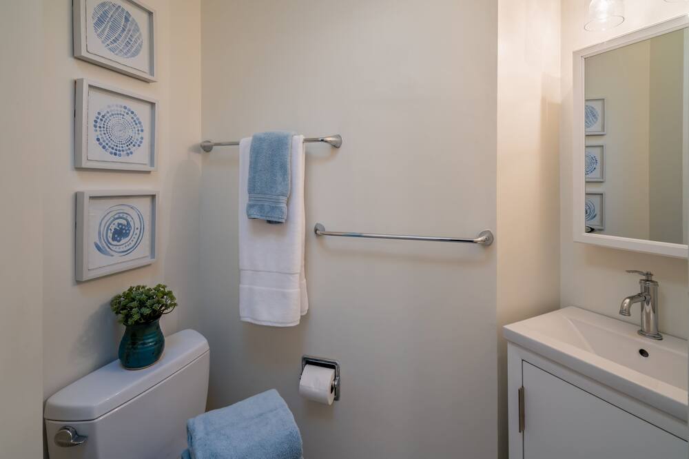 Photo of Bathroom in Montecito