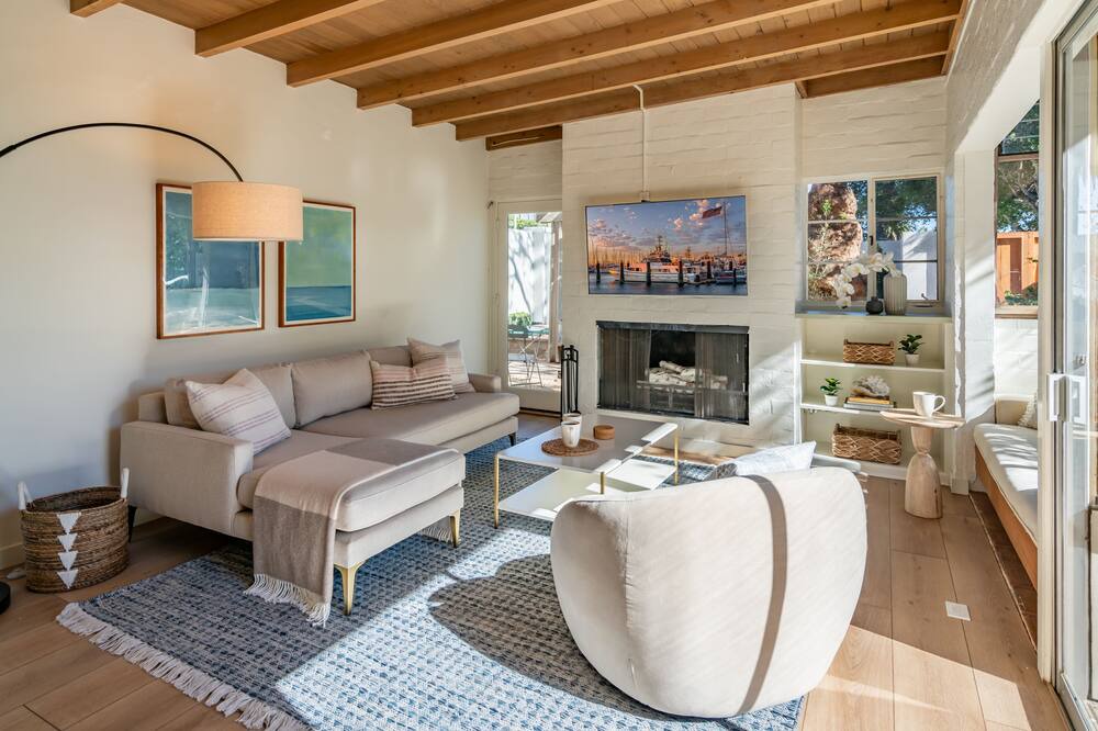 Photo of Livingroom in Montecito