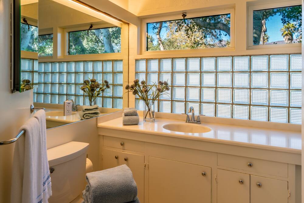 Photo of Bathroom in Montecito
