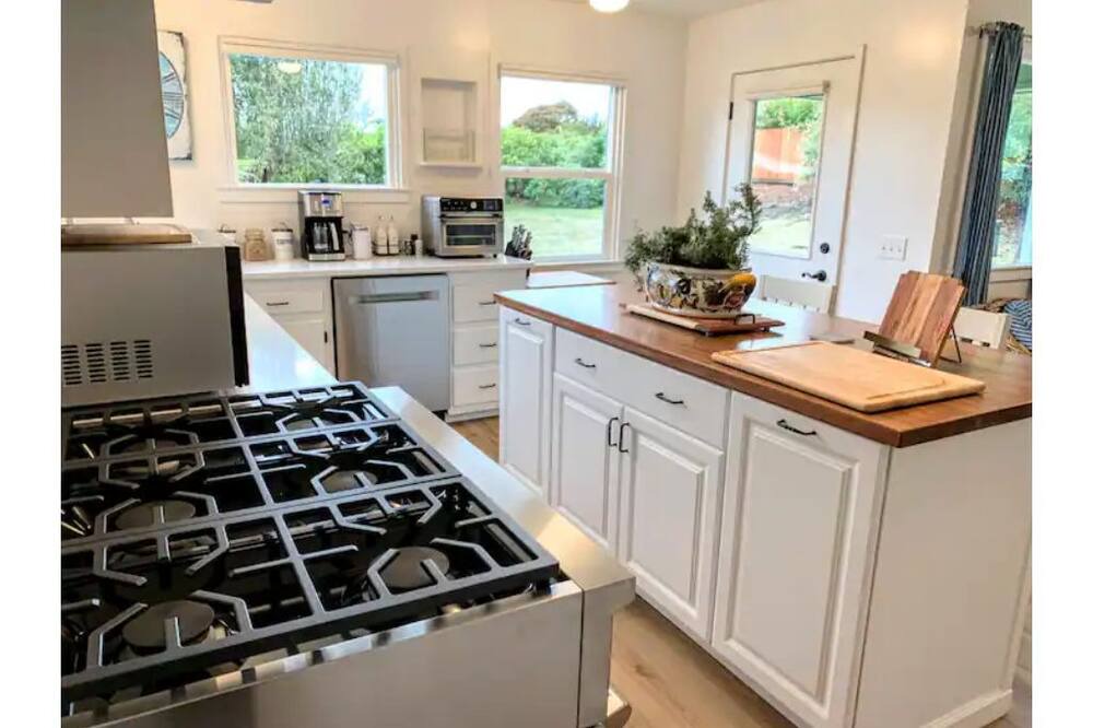 Photo of Kitchen in Jacoby Creek