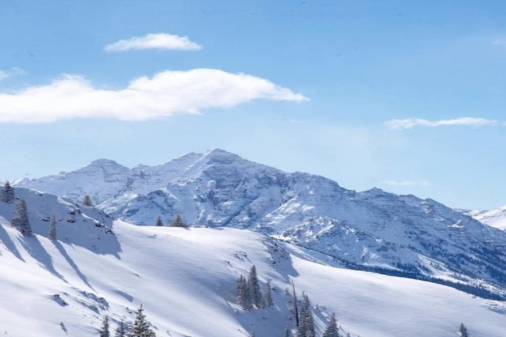 Photo of Others in Aspen