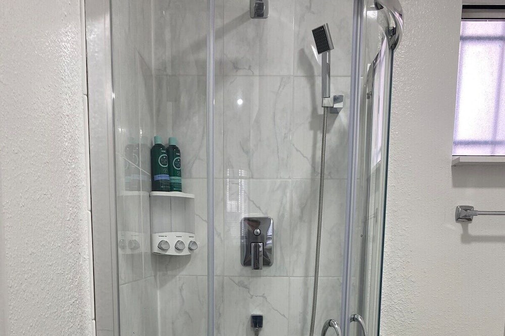 Photo of Bathroom in Cole