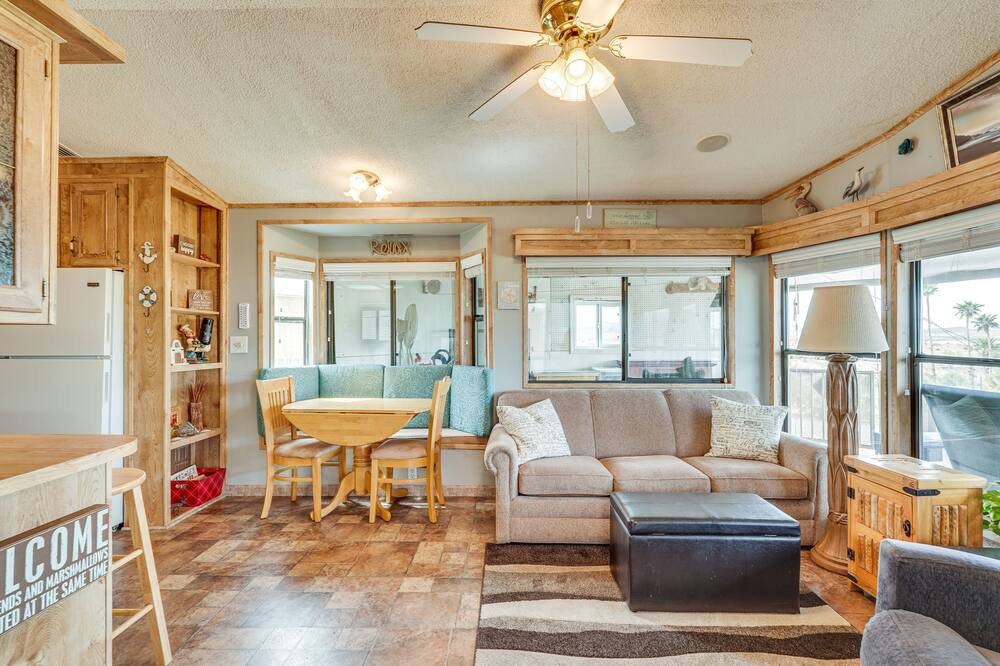 Photo of Livingroom in Lake Havasu City