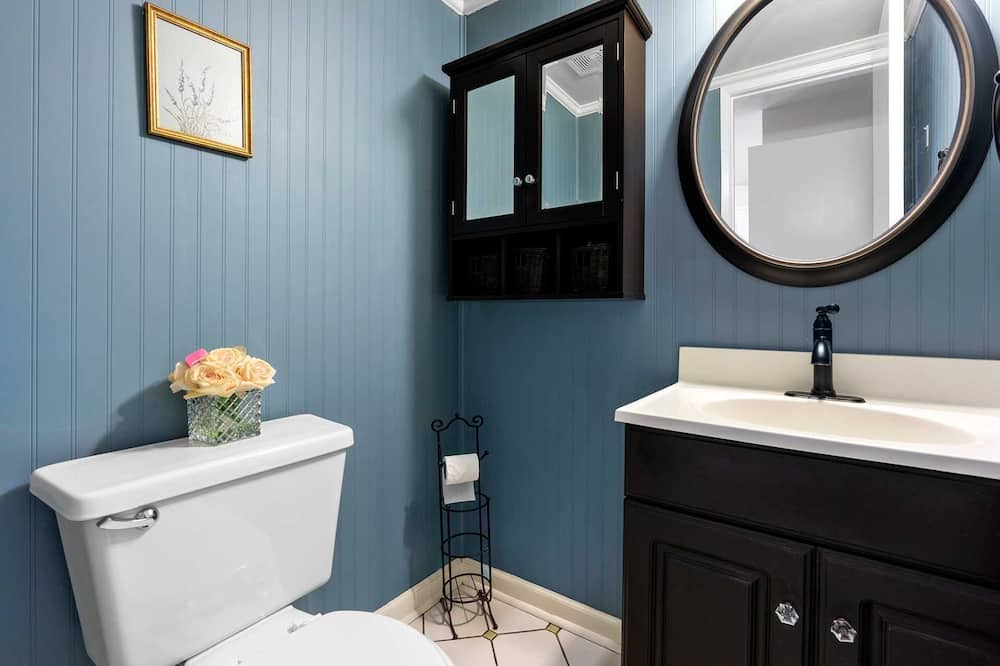 Photo of Bathroom in Rancho Santa Margarita