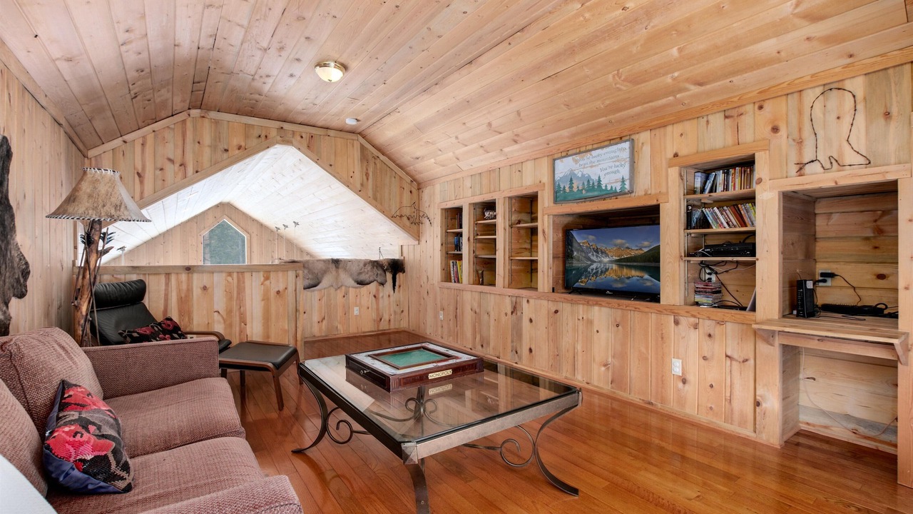 Photo of Livingroom in Saint Mary's