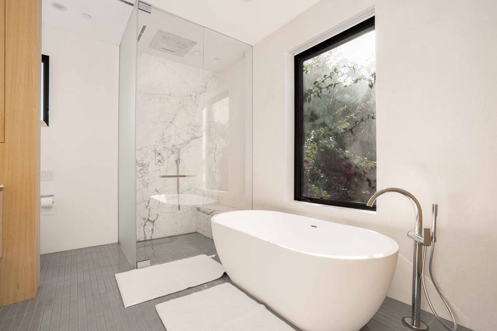 Photo of Bathroom in Tree Section
