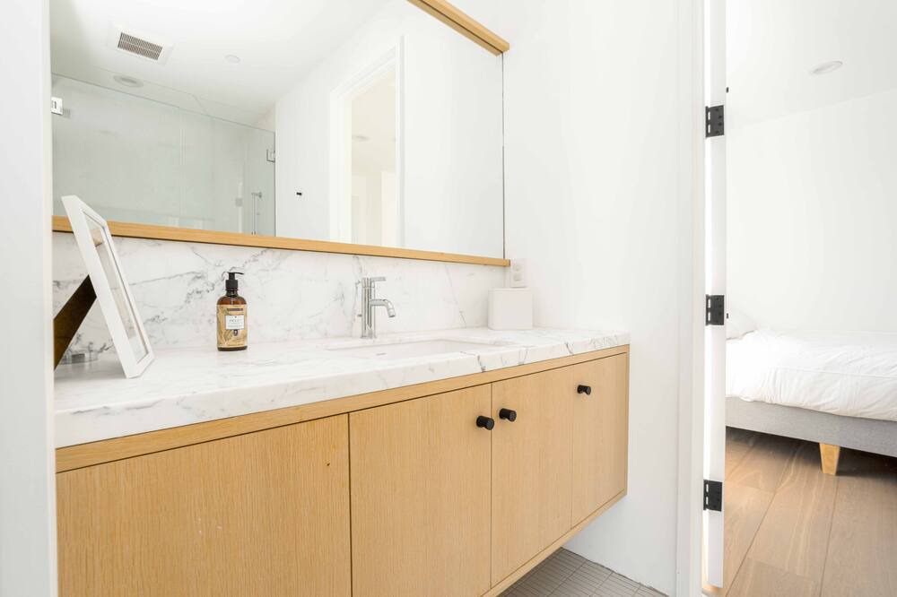 Photo of Bathroom in Tree Section