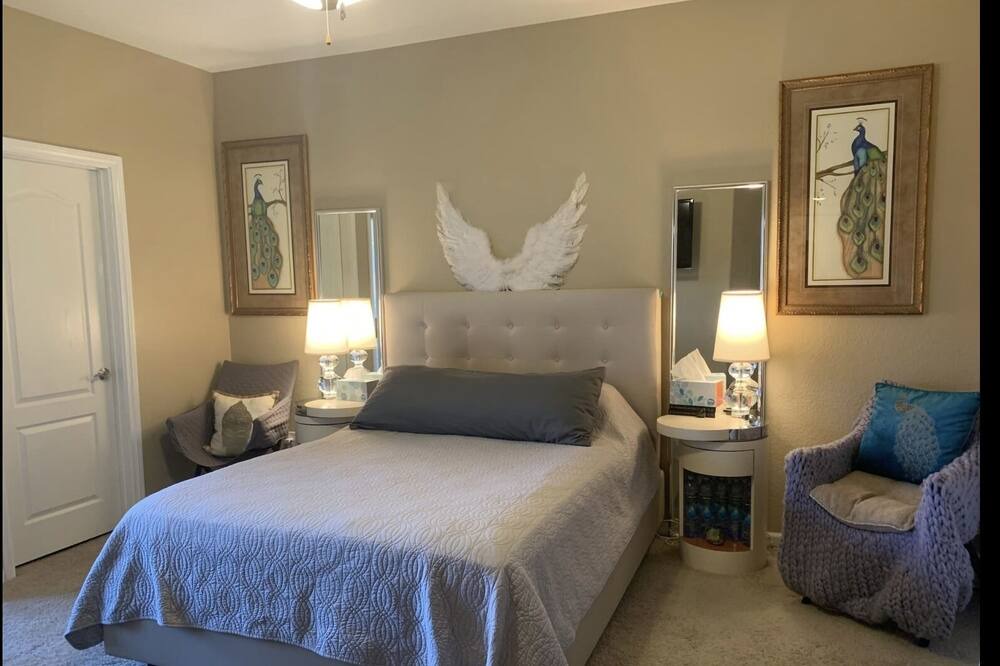 Photo of Bedroom in Summerlin