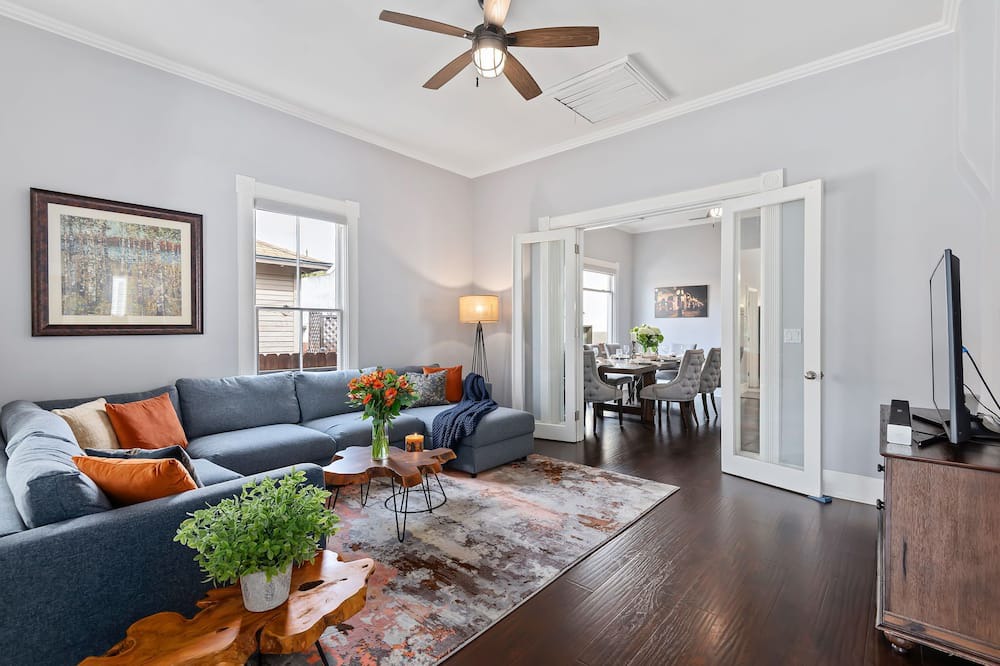 Photo of Livingroom in Santa Barbara