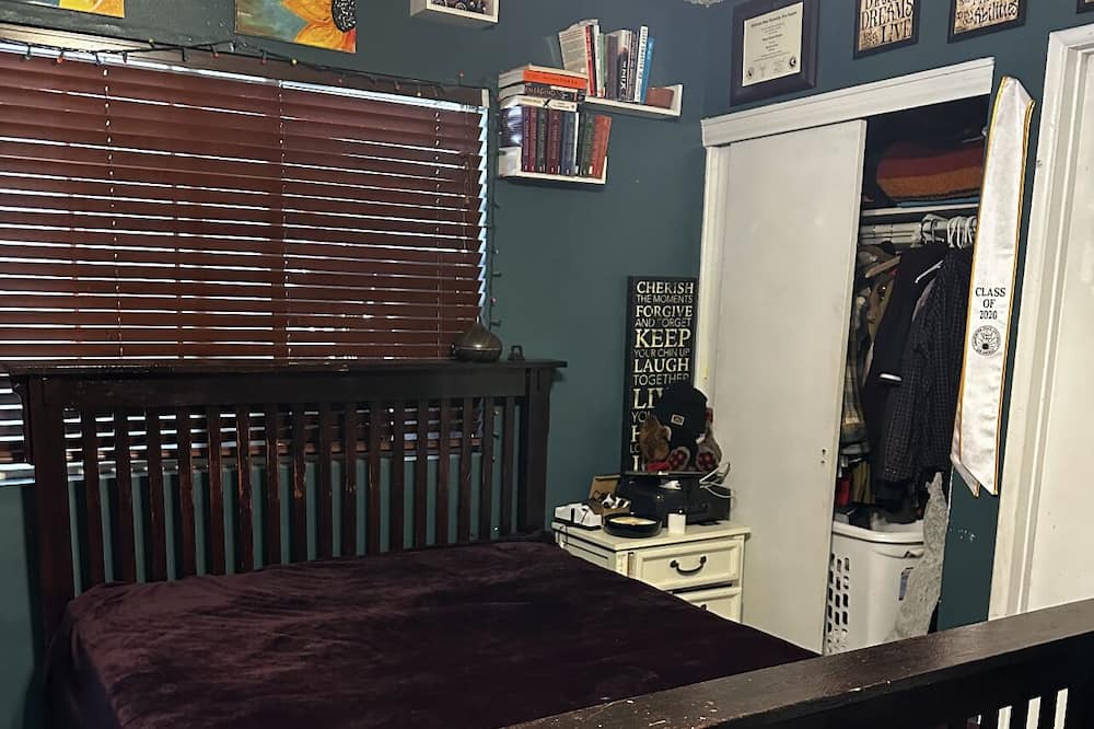 Photo of Bedroom in Montebello