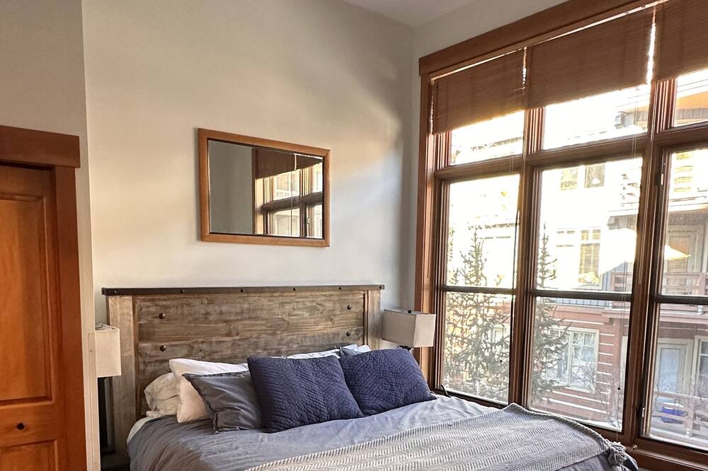 Photo of Bedroom in Copper Mountain