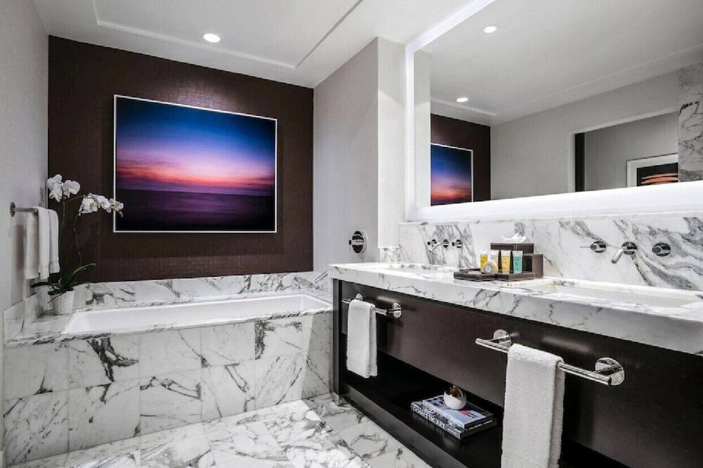 Photo of Bathroom in Summerlin South