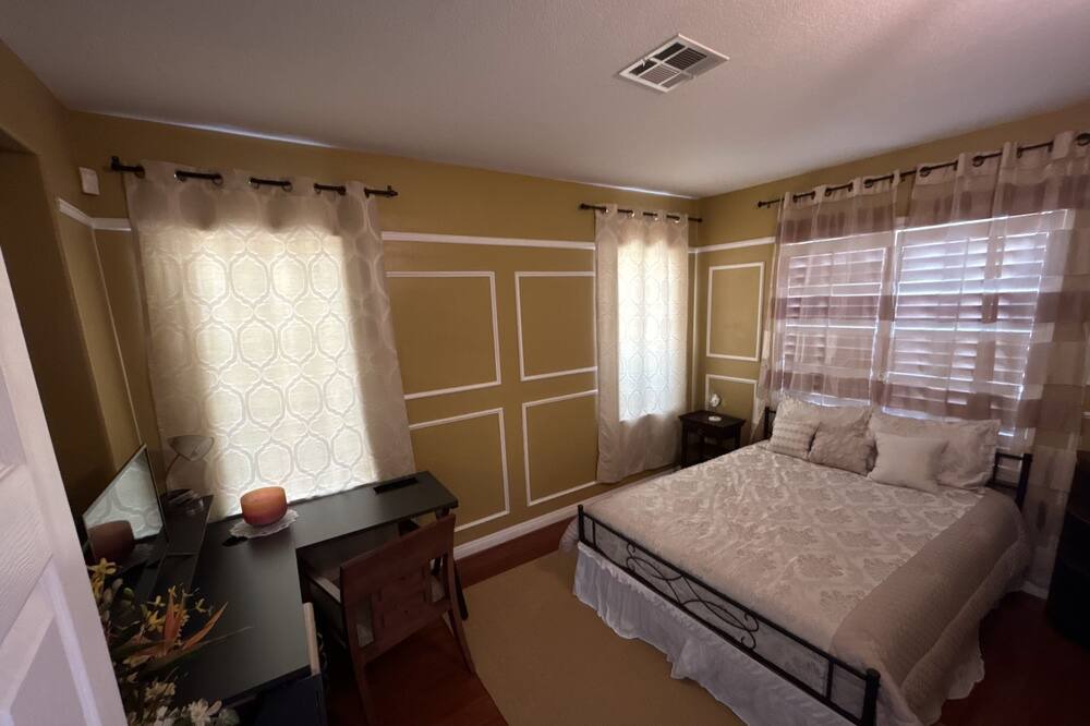 Photo of Bedroom in Menifee