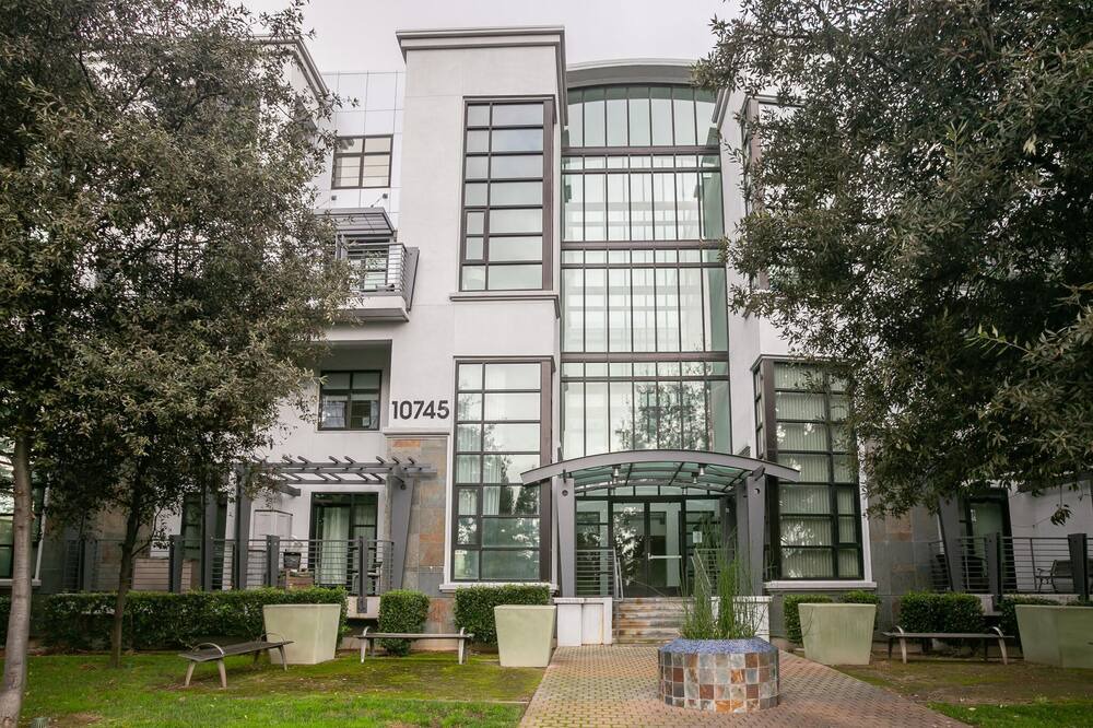 Photo of Outdoor in Cupertino