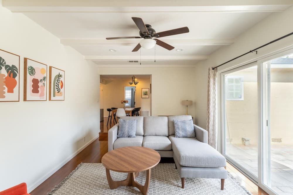 Photo of Livingroom in Berryessa