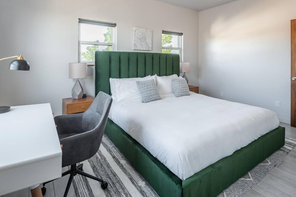 Photo of Bedroom in Northside