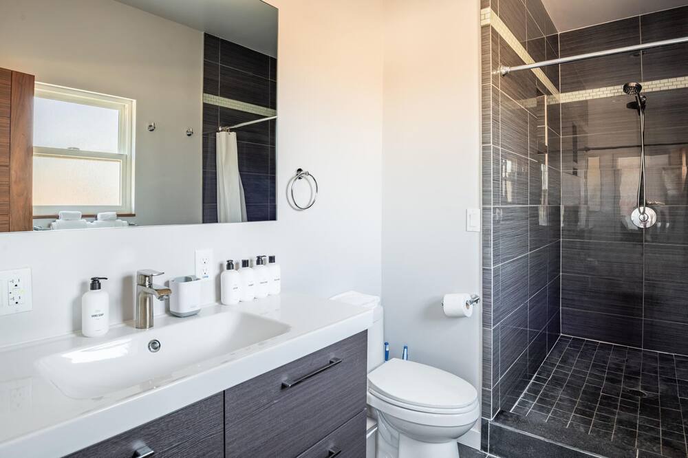 Photo of Bathroom in Northside