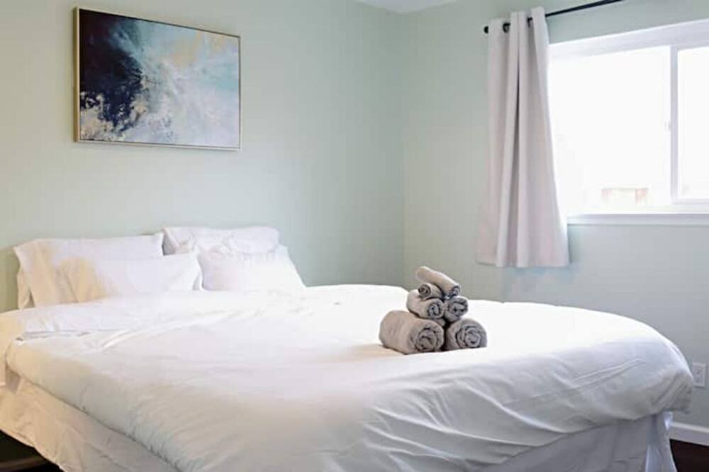 Photo of Bedroom in Cupertino