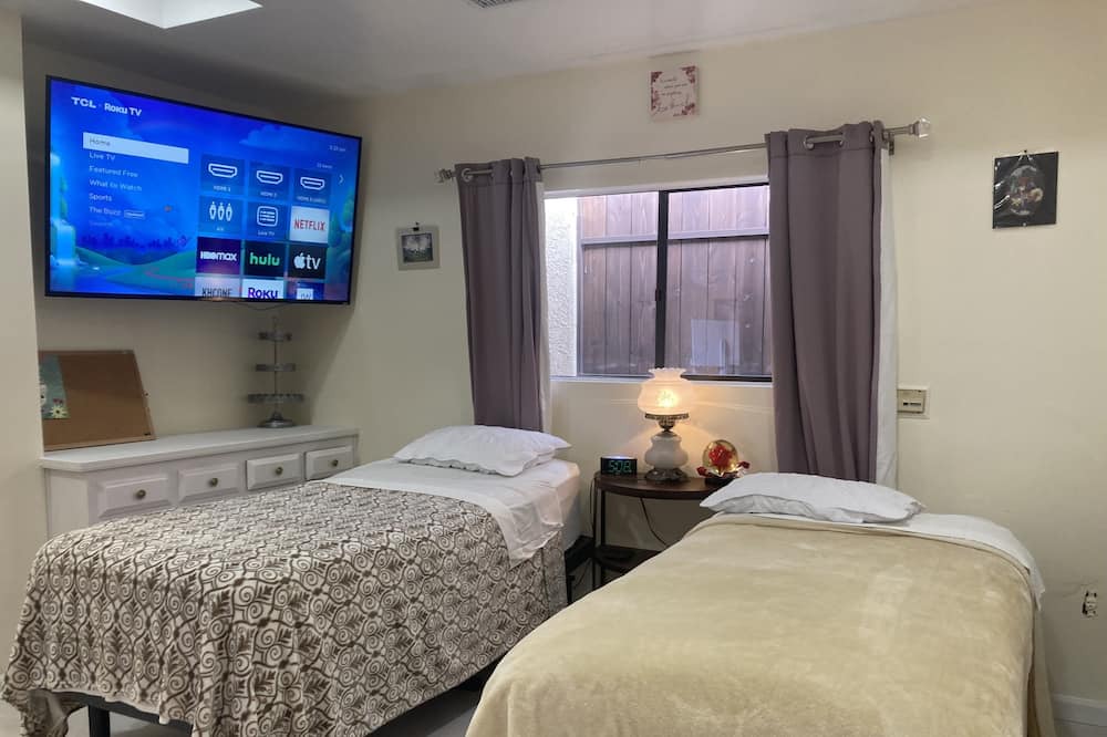 Photo of Bedroom in Hemet