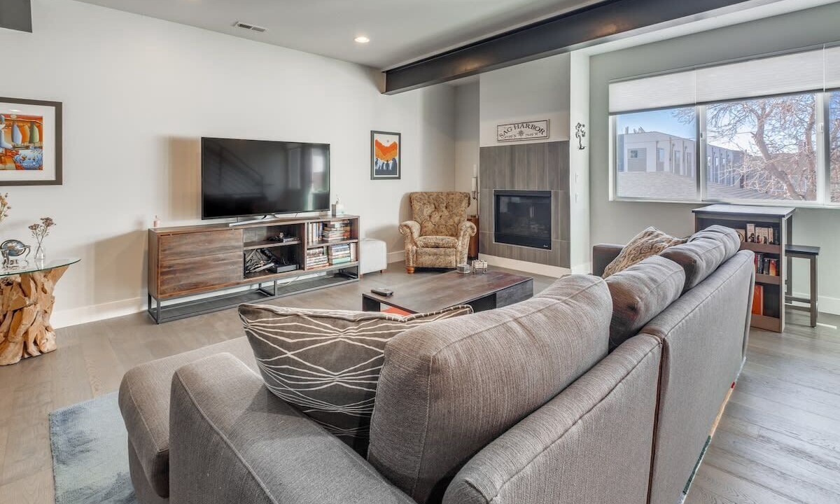 Photo of Livingroom in West Colfax