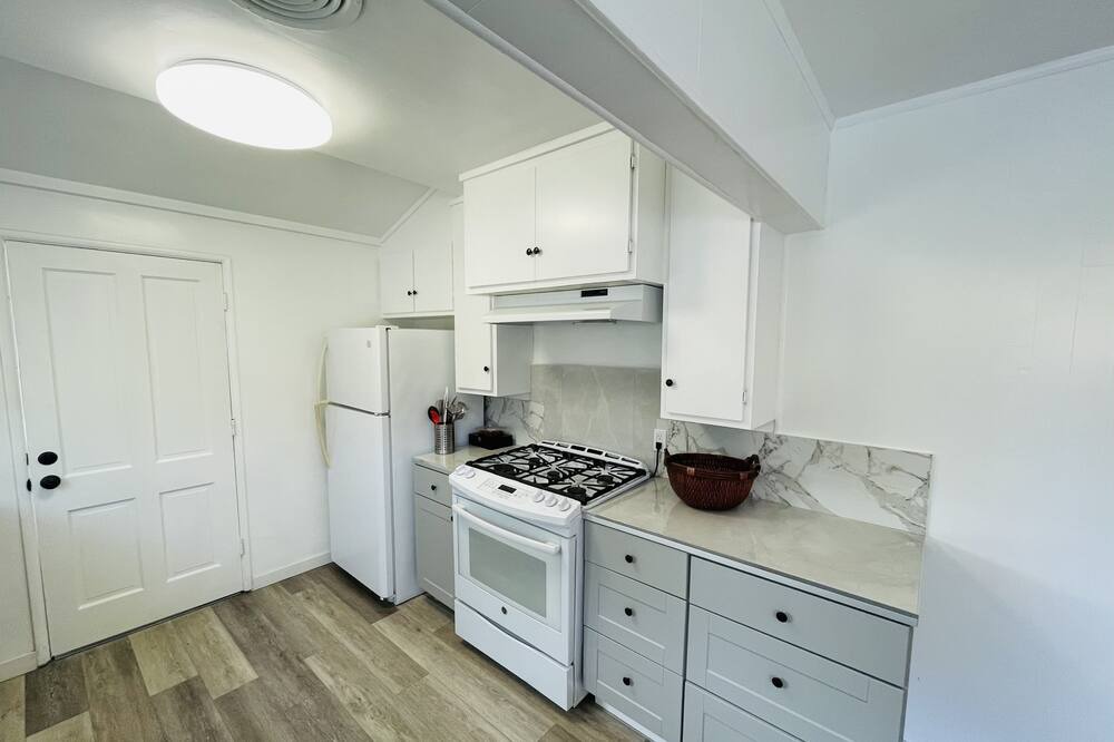 Photo of Kitchen in Sherman Oaks