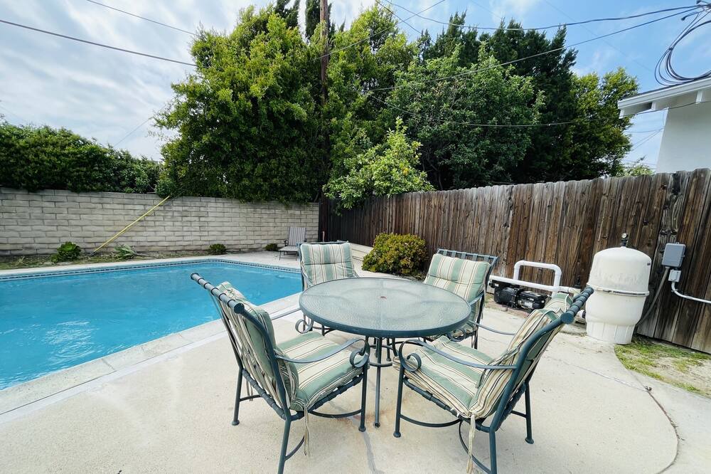 Photo of Outdoor in Sherman Oaks