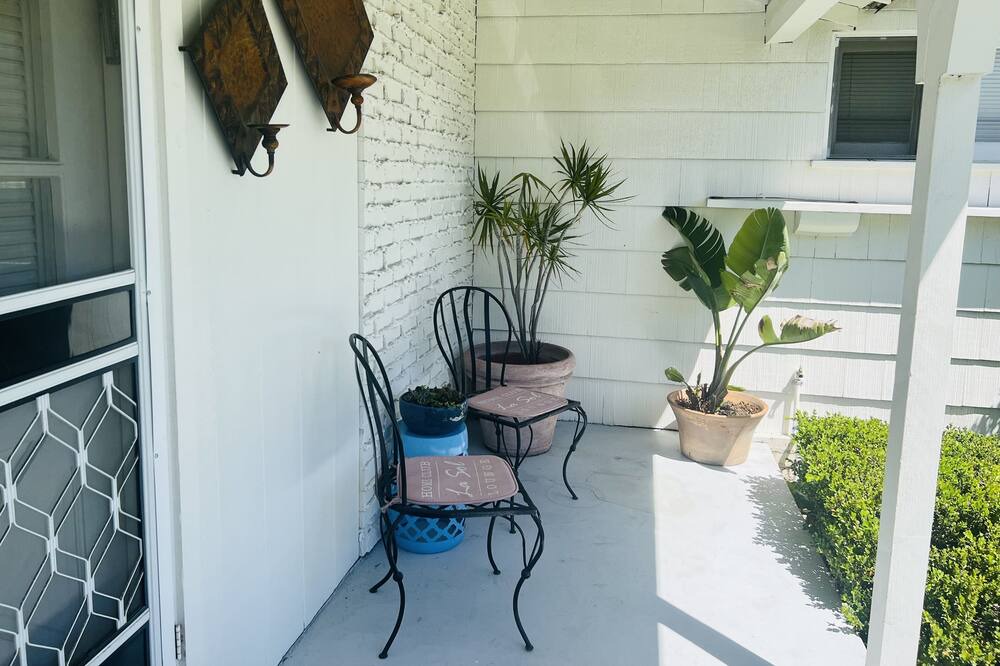 Photo of Patio Balcony in Sherman Oaks