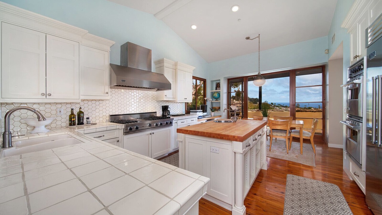 Photo of Kitchen in Emerald Bay