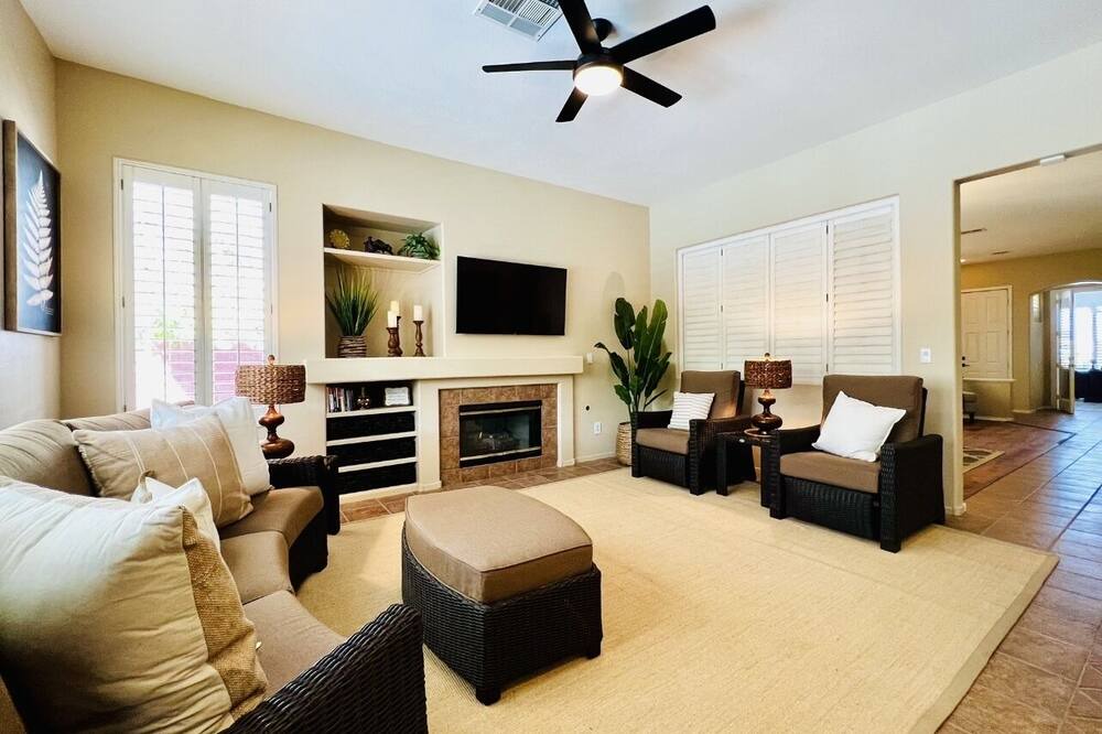 Photo of Livingroom in Summerlin