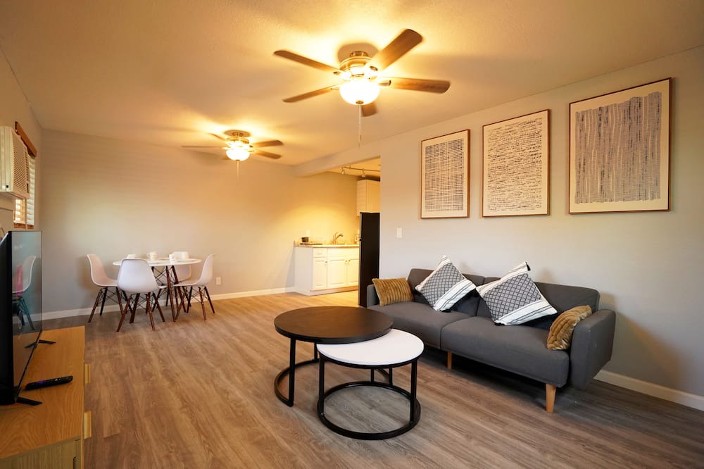 Photo of Livingroom in Turlock
