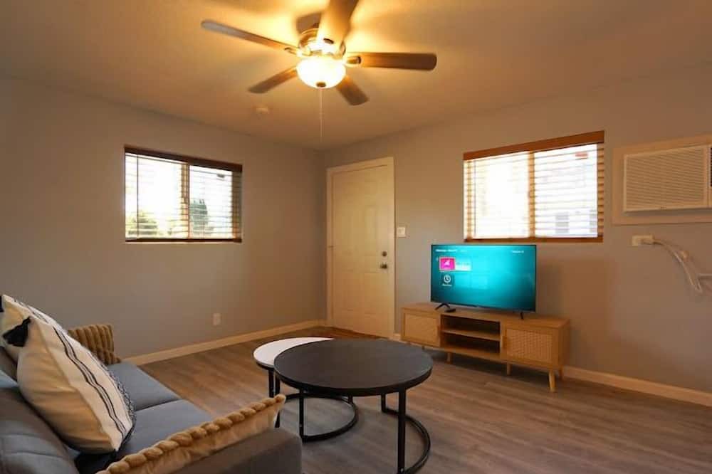 Photo of Livingroom in Turlock