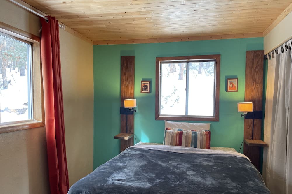 Photo of Bedroom in Black Hawk