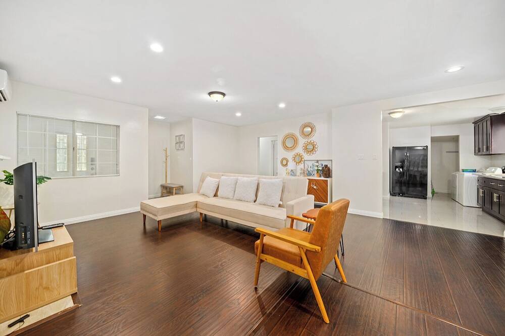 Photo of Livingroom in Monterey Park