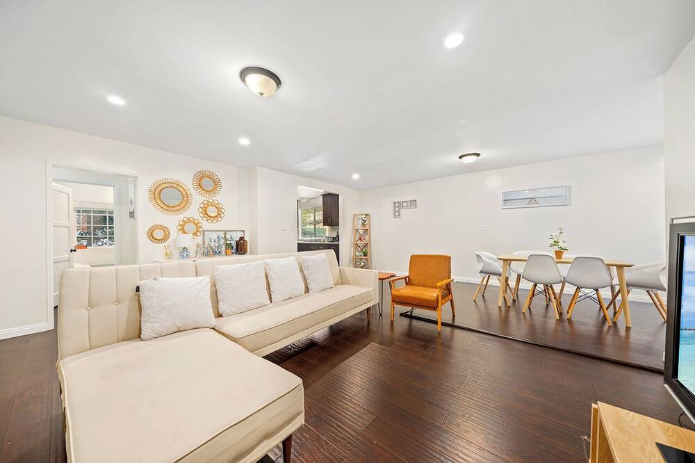 Photo of Livingroom in Monterey Park
