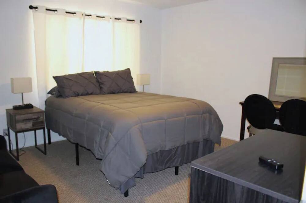 Photo of Bedroom in Bodfish