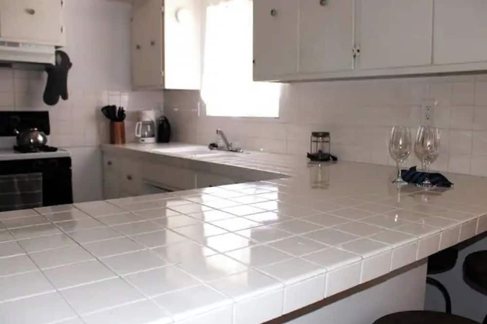 Photo of Kitchen in Bodfish