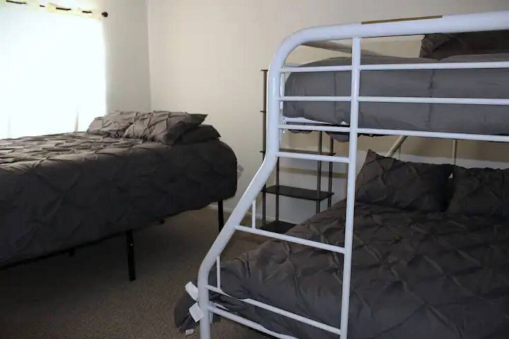 Photo of Bedroom in Bodfish