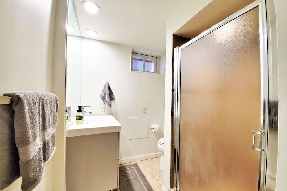 Photo of Bathroom in City Park