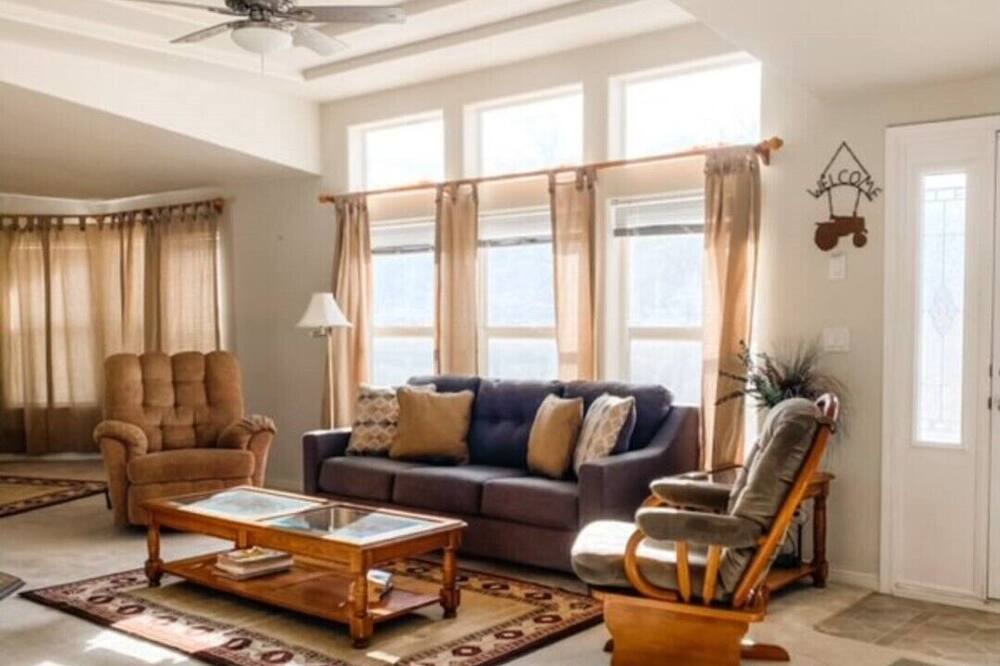 Photo of Livingroom in Dyer