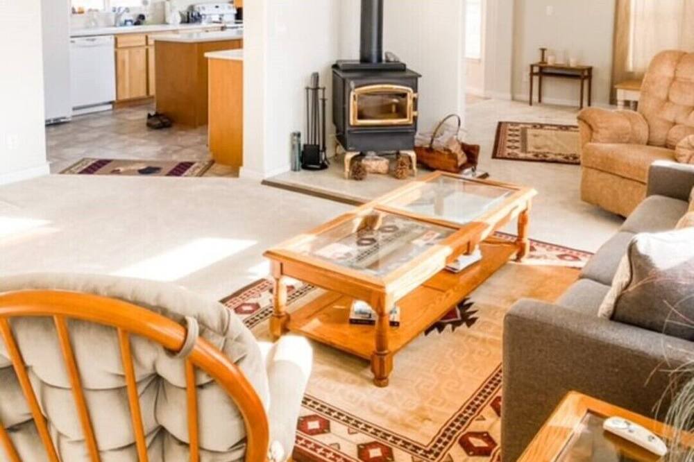 Photo of Livingroom in Dyer