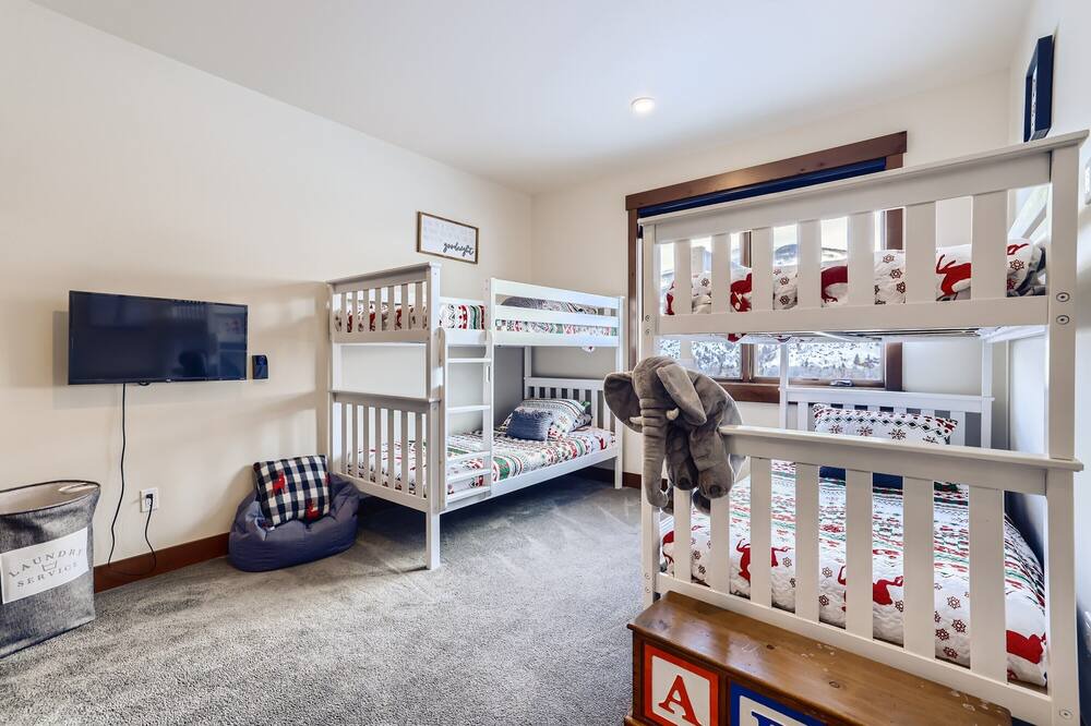 Photo of Bedroom in Silverthorne