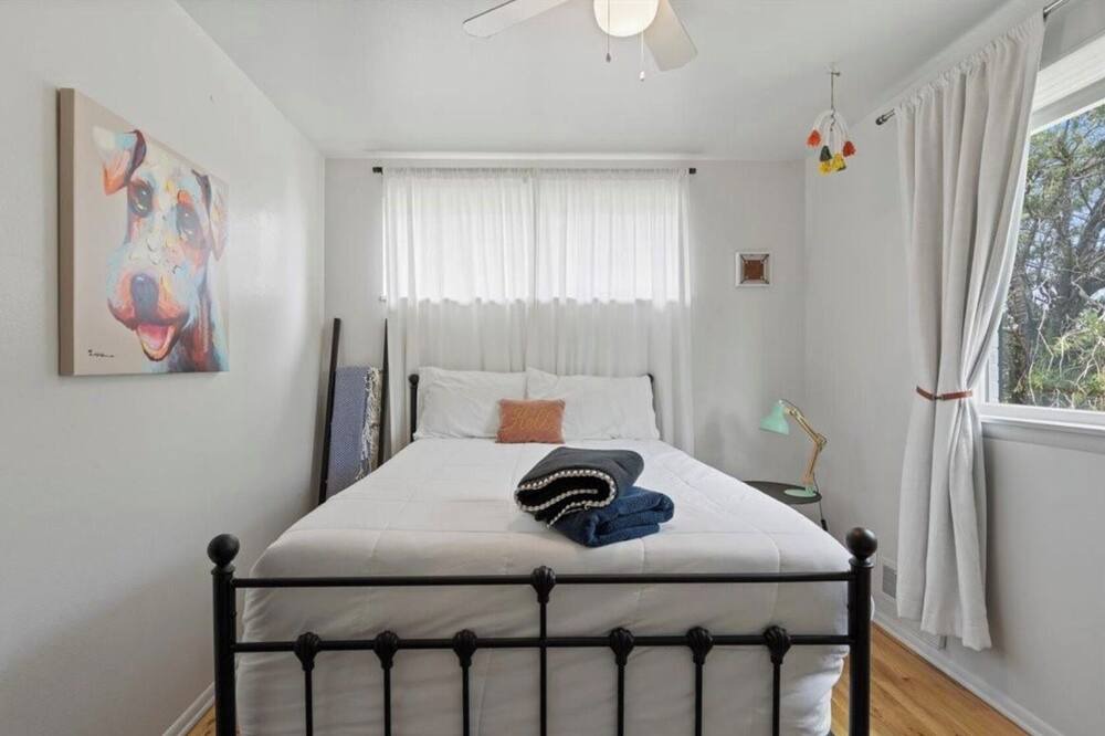 Photo of Bedroom in Keewayden