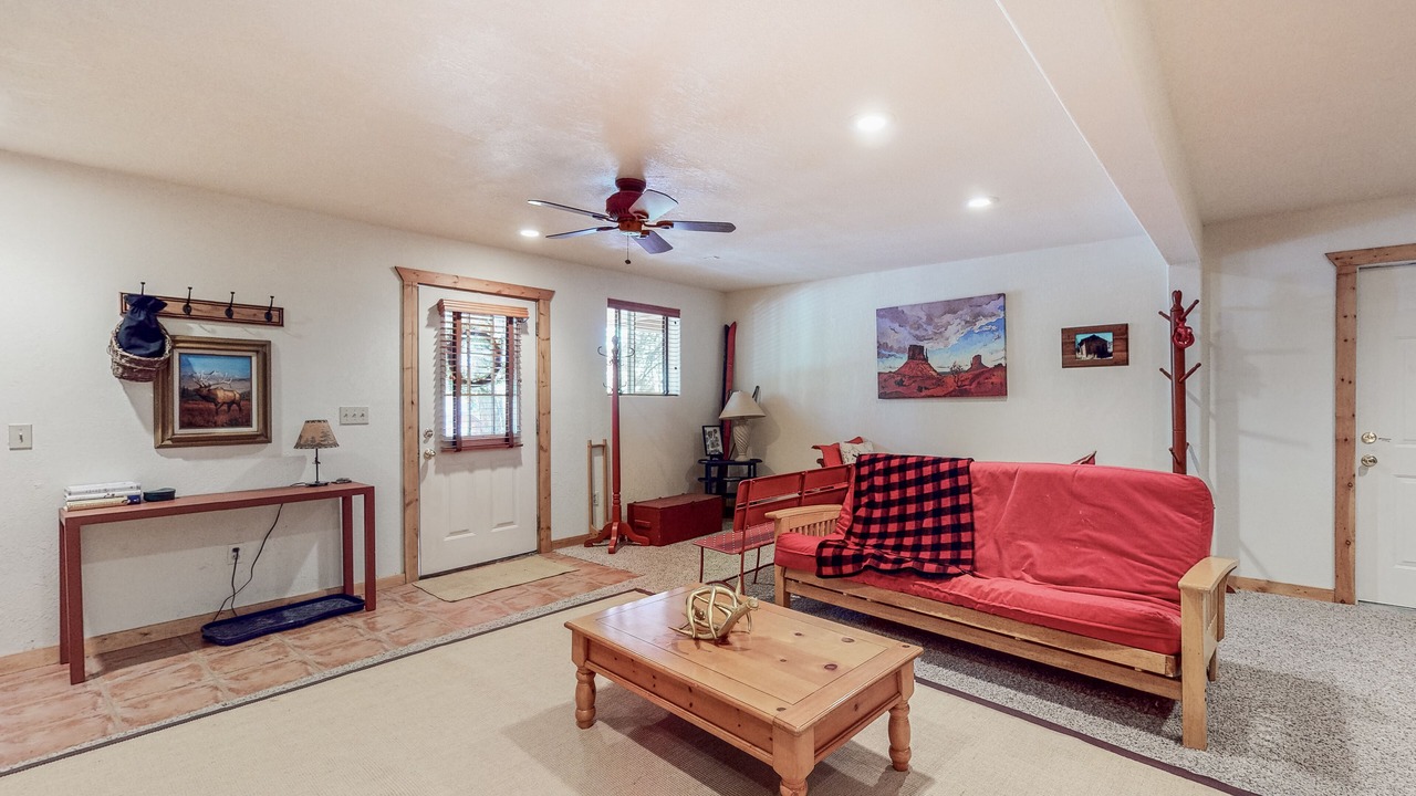 Photo of Livingroom in San Juan River Village