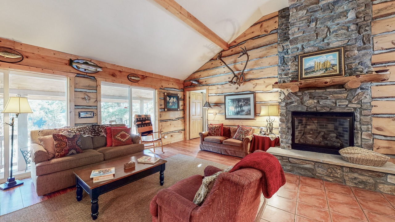 Photo of Livingroom in San Juan River Village