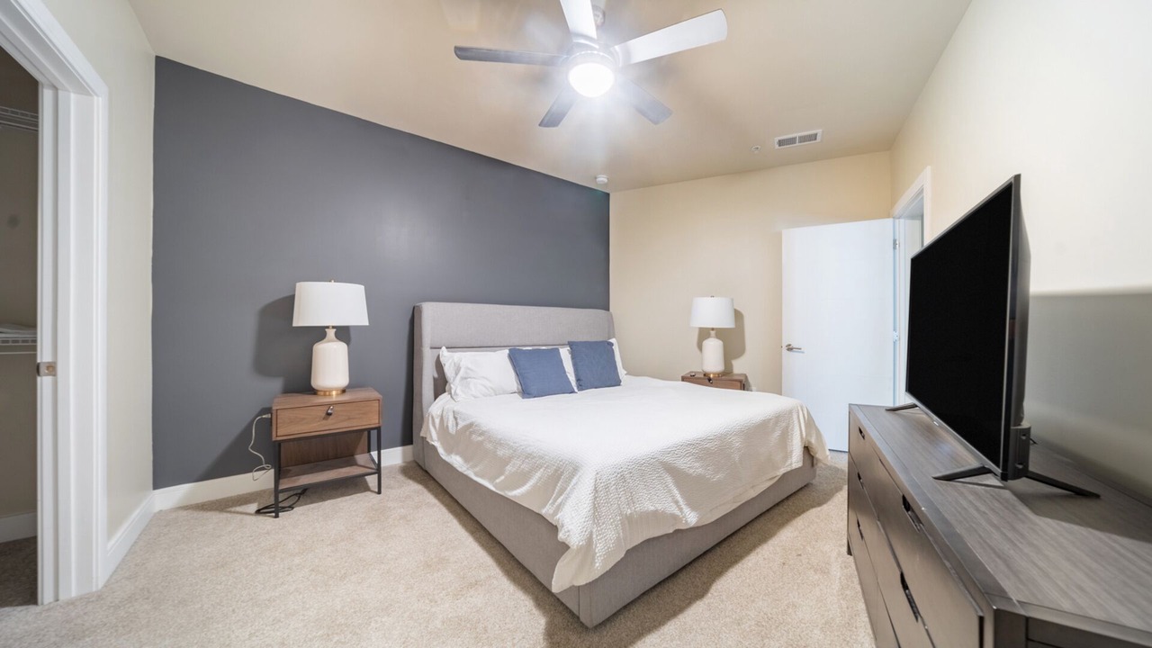 Photo of Bedroom in Beachwood