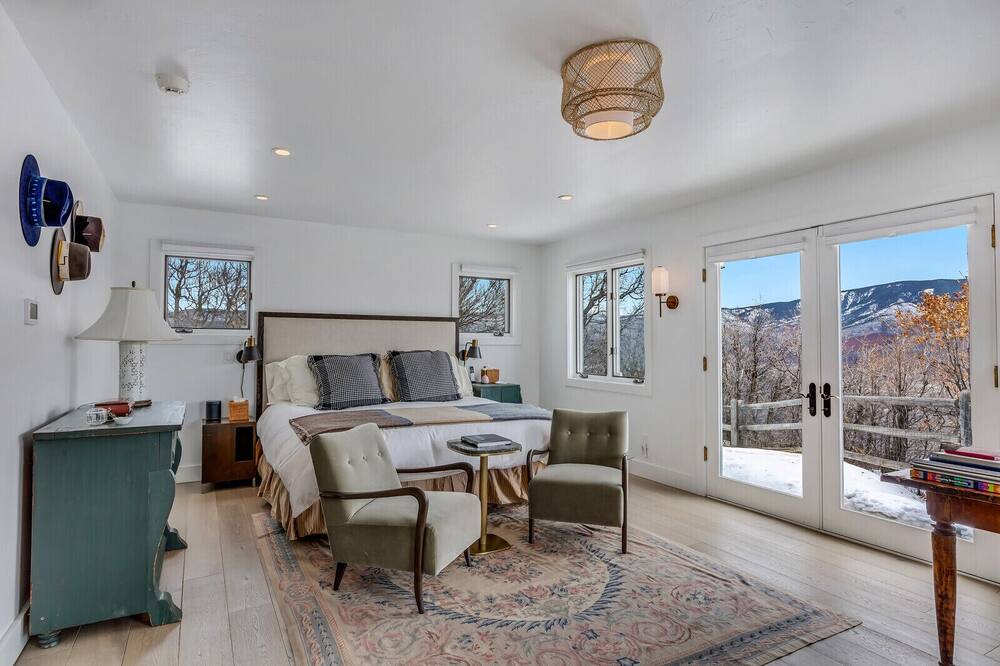 Photo of Livingroom in Brush Creek Village