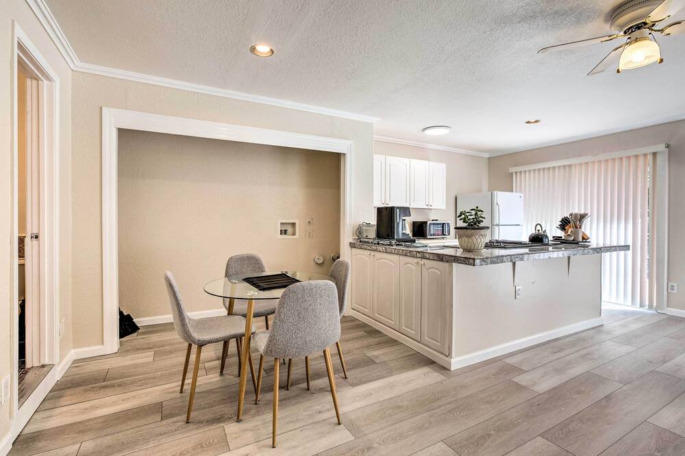 Photo of Kitchen in Los Altos Hills