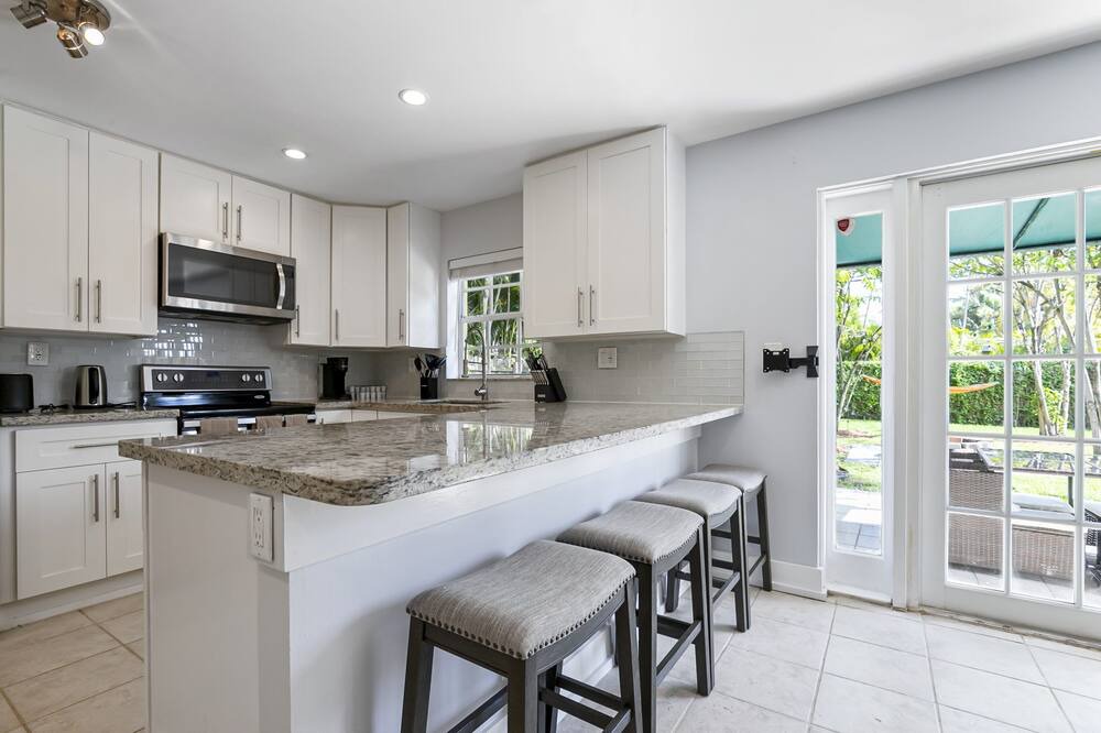 Photo of Kitchen in Poinsettia Heights